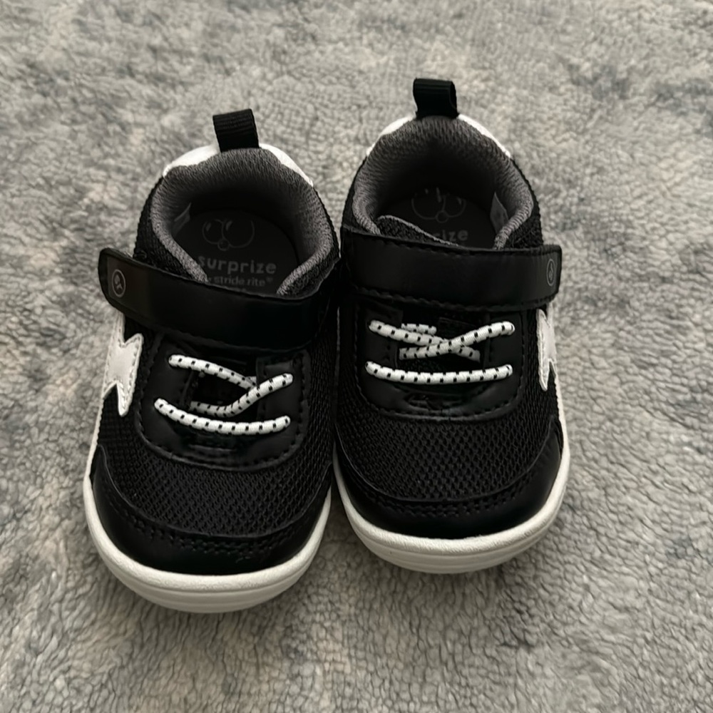 Stride rite baby shoes